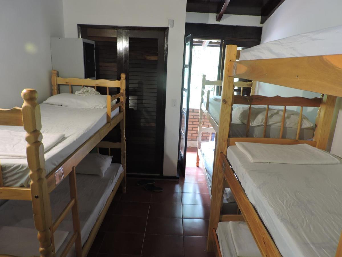 Hostel Brazil Backpackers Caragua Карагуататуба Экстерьер фото
